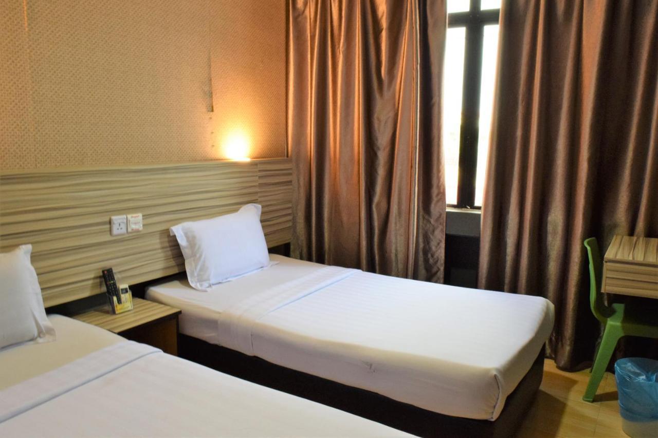 Dj Citi Inn Hotel Kuala Terengganu Exterior photo